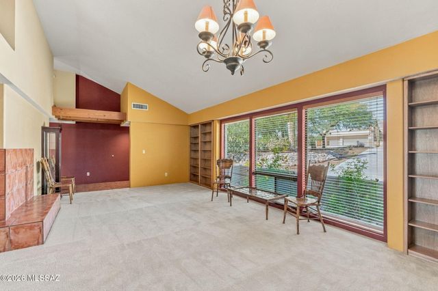 11748 N Via De La Verbenita, Tucson, AZ 85737
