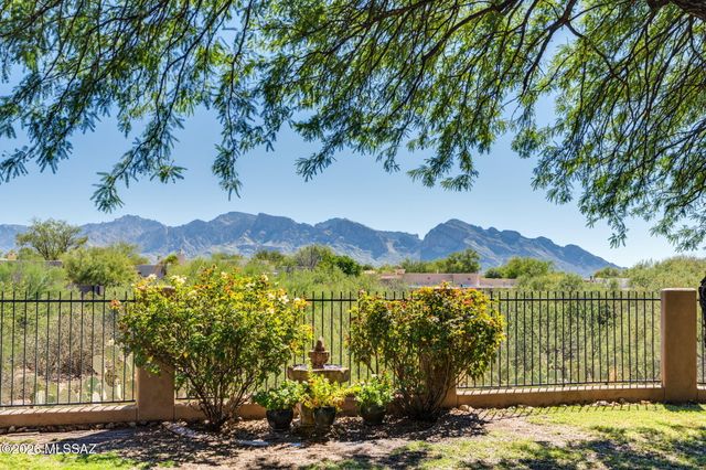11748 N Via De La Verbenita, Tucson, AZ 85737