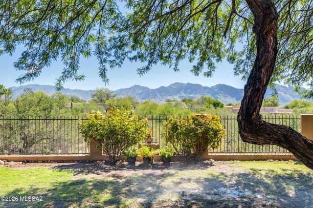 11748 N Via De La Verbenita, Tucson, AZ 85737