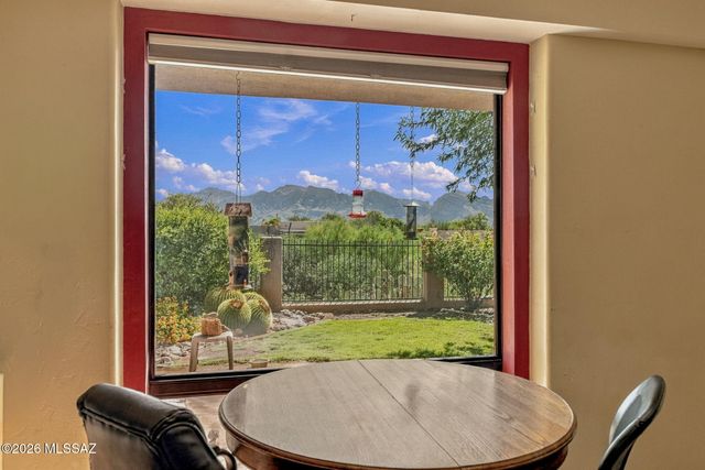 11748 N Via De La Verbenita, Tucson, AZ 85737