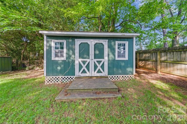 4220 Firwood Lane, Charlotte, NC 28209