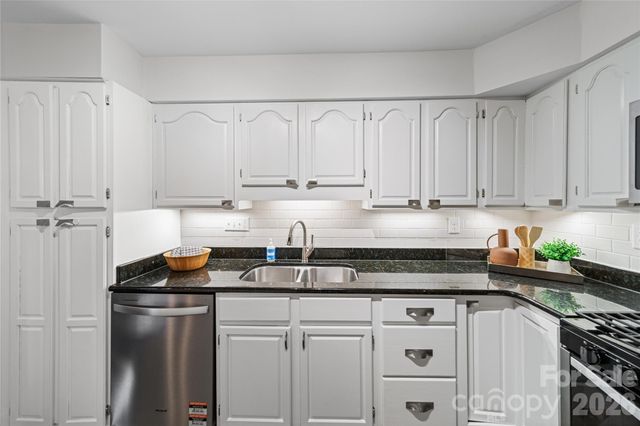 4220 Firwood Lane, Charlotte, NC 28209