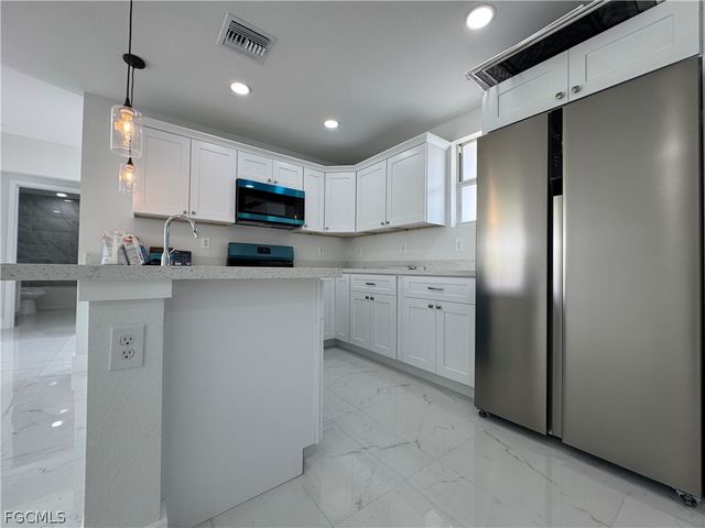 3015 4th ST SW, Lehigh Acres, FL 33976