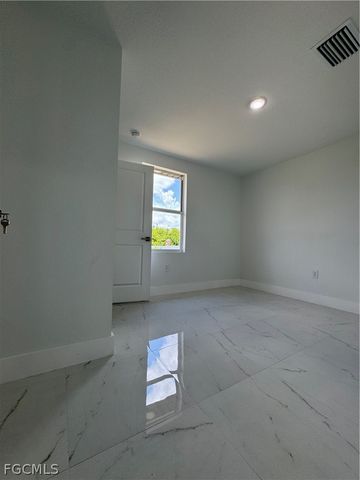 3015 4th ST SW, Lehigh Acres, FL 33976