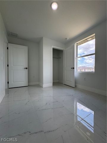 3015 4th ST SW, Lehigh Acres, FL 33976