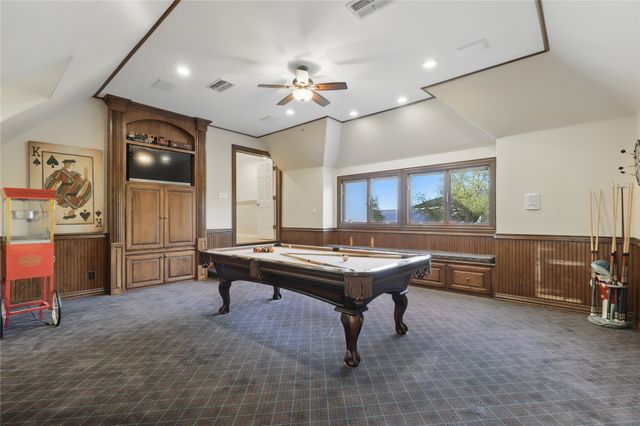 6800 Oak Hill Drive, Fort Worth, TX 76132
