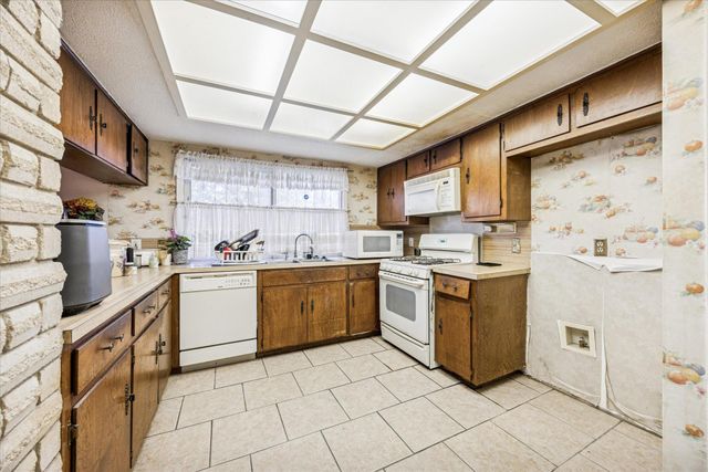 5600 E Martin Luther King Jr BLVD, Austin, TX 78721