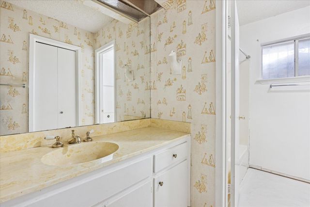 5600 E Martin Luther King Jr BLVD, Austin, TX 78721