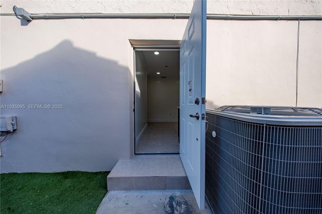 3219 SW 141st Ave 1, Miami, FL 33175