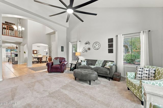 8412 S 45TH Glen, Laveen, AZ 85339