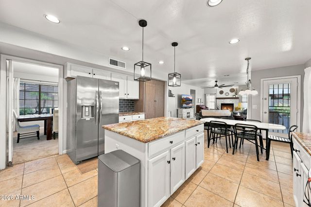 8412 S 45TH Glen, Laveen, AZ 85339