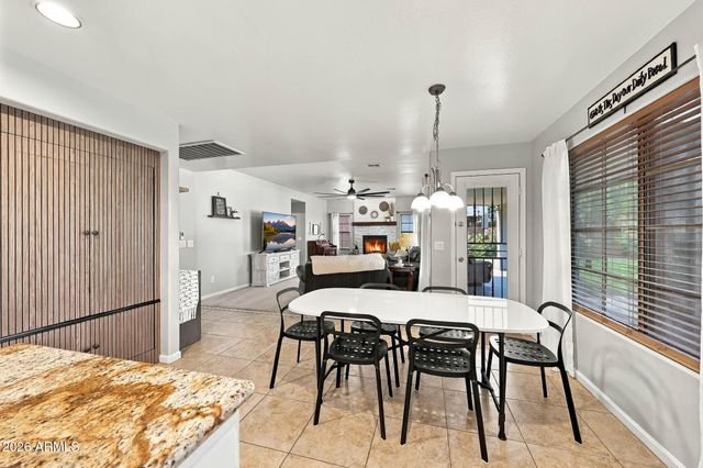 8412 S 45TH Glen, Laveen, AZ 85339