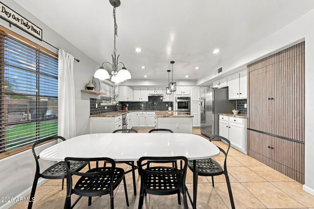 8412 S 45TH Glen, Laveen, AZ 85339