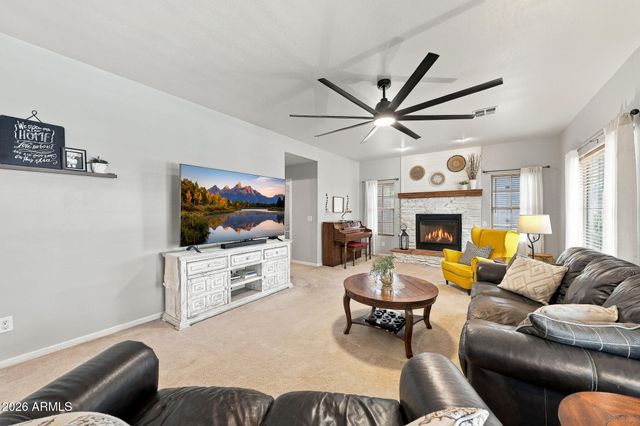 8412 S 45TH Glen, Laveen, AZ 85339