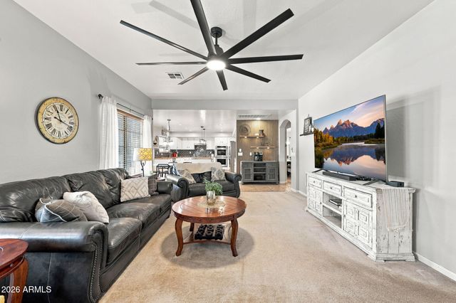 8412 S 45TH Glen, Laveen, AZ 85339