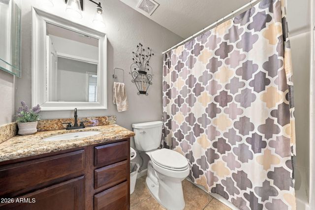 8412 S 45TH Glen, Laveen, AZ 85339