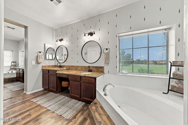 8412 S 45TH Glen, Laveen, AZ 85339