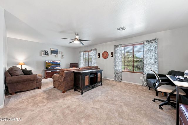 8412 S 45TH Glen, Laveen, AZ 85339