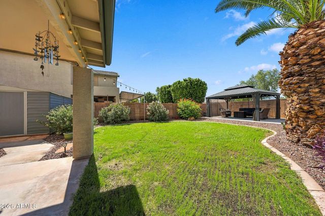8412 S 45TH Glen, Laveen, AZ 85339