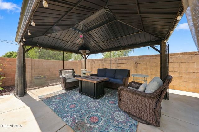8412 S 45TH Glen, Laveen, AZ 85339