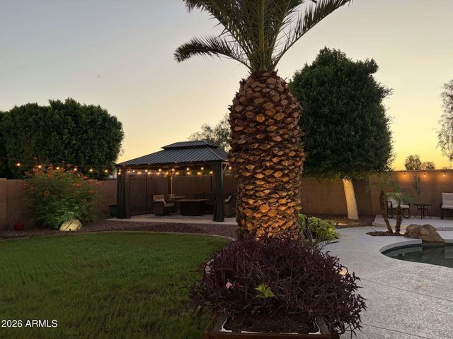8412 S 45TH Glen, Laveen, AZ 85339
