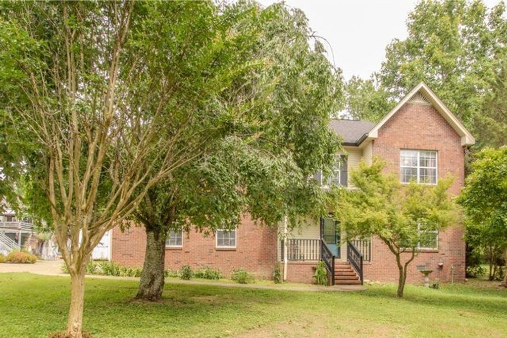 217 Patana Dr, White House, TN 37188