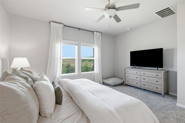 303 El Capitan LOOP, Dripping Springs, TX 78620