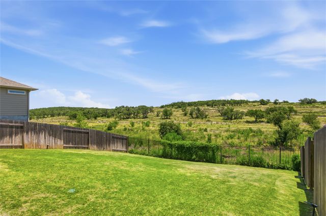 303 El Capitan LOOP, Dripping Springs, TX 78620