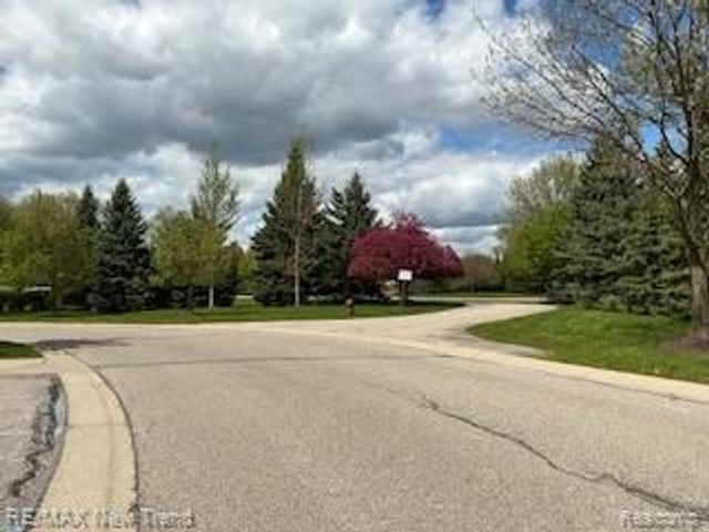 40435 Bay Harbor Lane, Canton, MI 48188