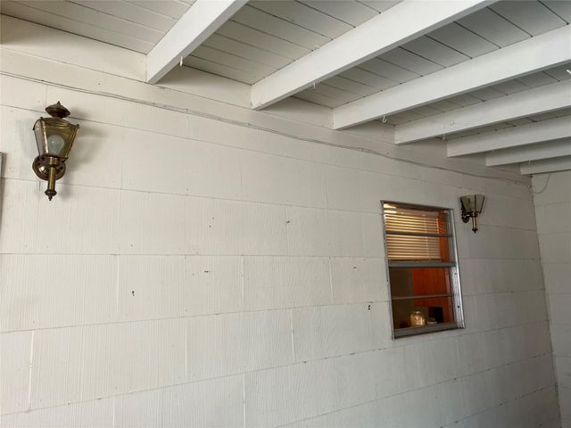 709 W 11TH ST, Elgin, TX 78621