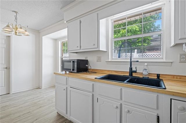 6500 Gaslight Lane, Mobile, AL 36695
