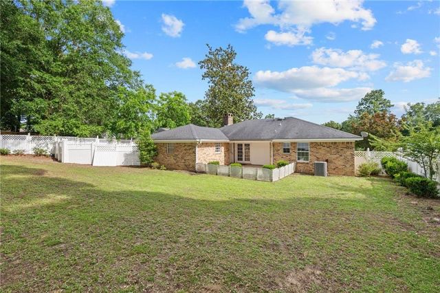6500 Gaslight Lane, Mobile, AL 36695