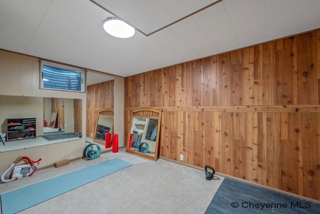 145 HOBBS AVE, Cheyenne, WY 82009