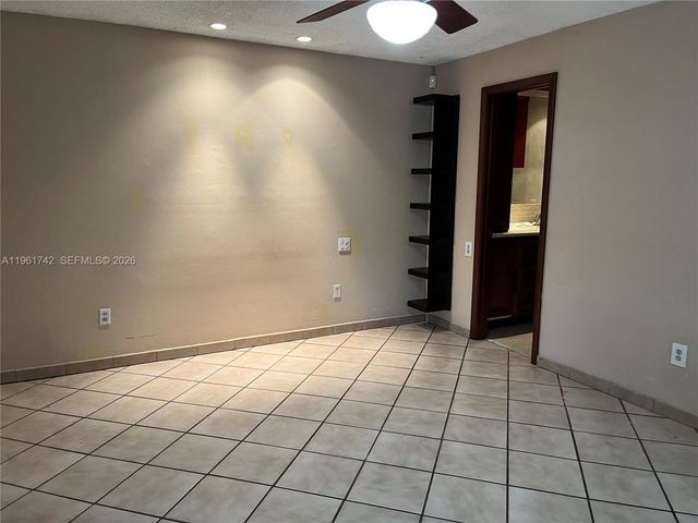 12713 SW 70th Ln, Miami, FL 33183