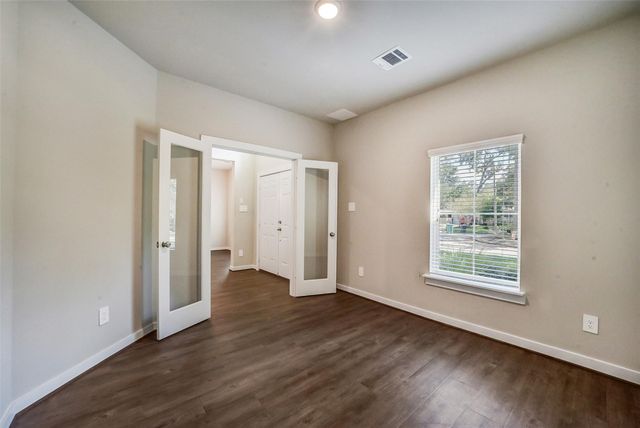 15 Lantana Trail, Spring, TX 77382