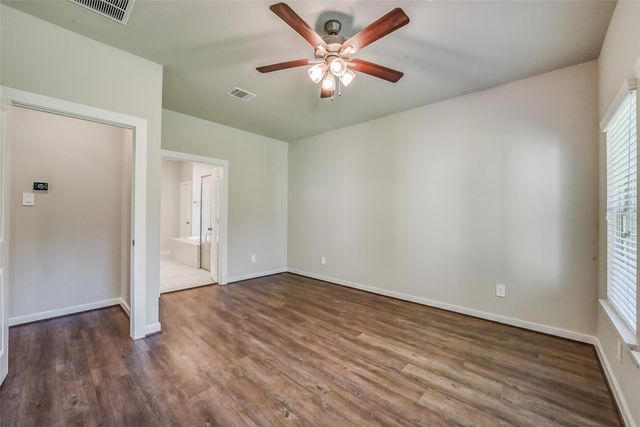 15 Lantana Trail, Spring, TX 77382
