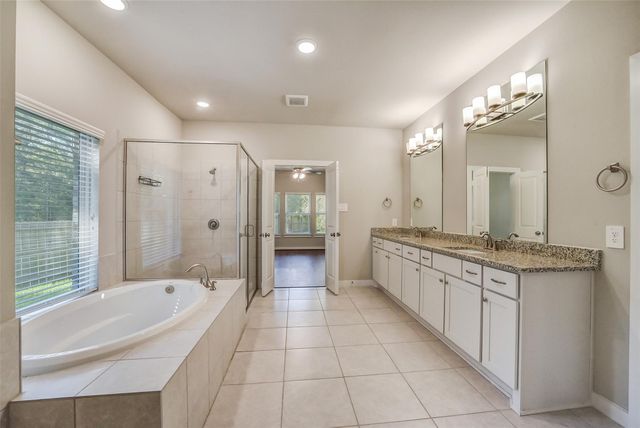 15 Lantana Trail, Spring, TX 77382