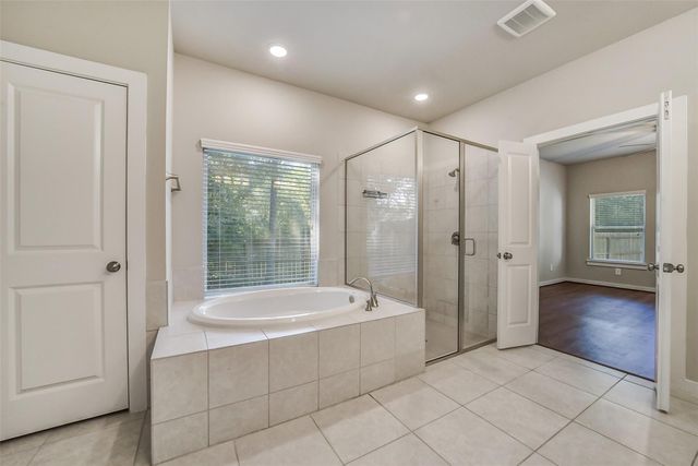 15 Lantana Trail, Spring, TX 77382