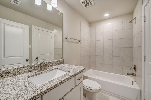 15 Lantana Trail, Spring, TX 77382