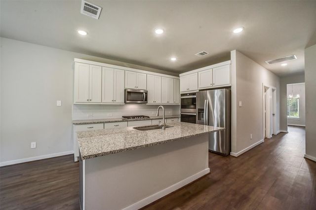 15 Lantana Trail, Spring, TX 77382