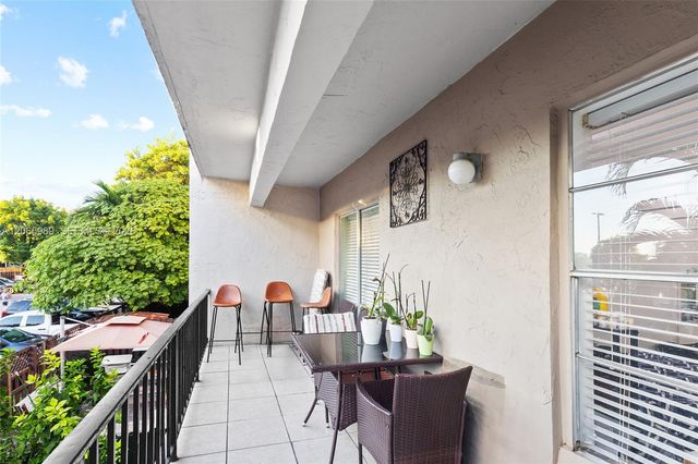5665 W 20th Avenue 212, Hialeah, FL 33012