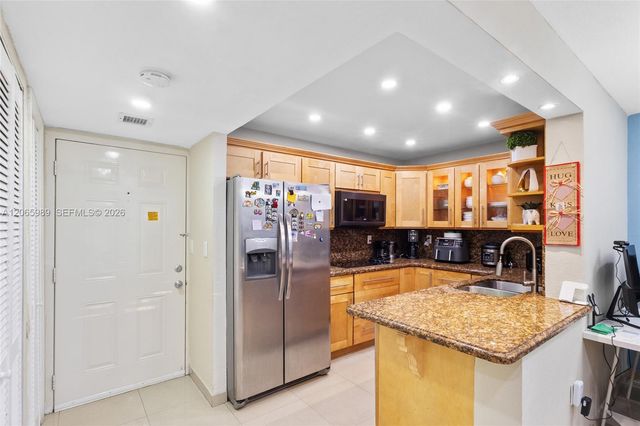 5665 W 20th Avenue 212, Hialeah, FL 33012
