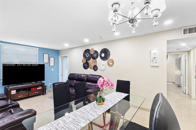 5665 W 20th Avenue 212, Hialeah, FL 33012