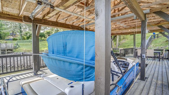 212 Lake Meadow Drive, Gray, TN 37615