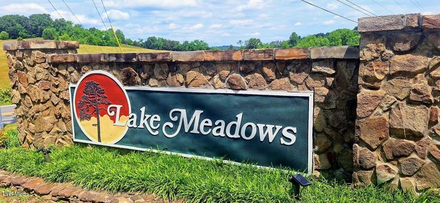 212 Lake Meadow Drive, Gray, TN 37615