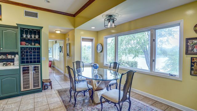 212 Lake Meadow Drive, Gray, TN 37615