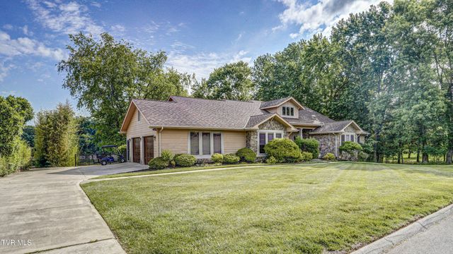 212 Lake Meadow Drive, Gray, TN 37615