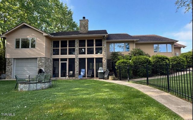 212 Lake Meadow Drive, Gray, TN 37615