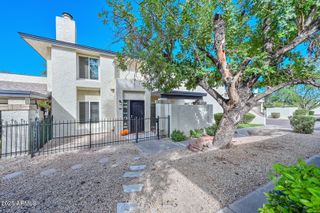 792 E EUGIE Avenue, Phoenix, AZ 85022