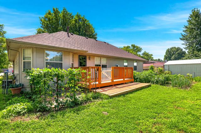 215 S Maple Street, Rogersville, MO 65742